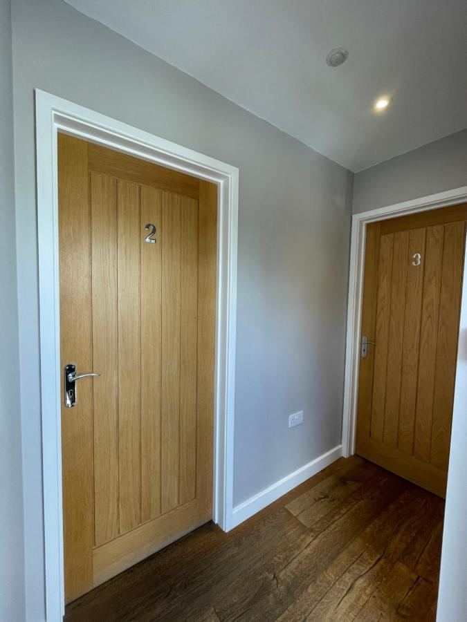 The Queen Matilda Country Rooms Avening Extérieur photo